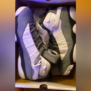 🔥GREY/WHITE JORDAN 6 RINGS🔥